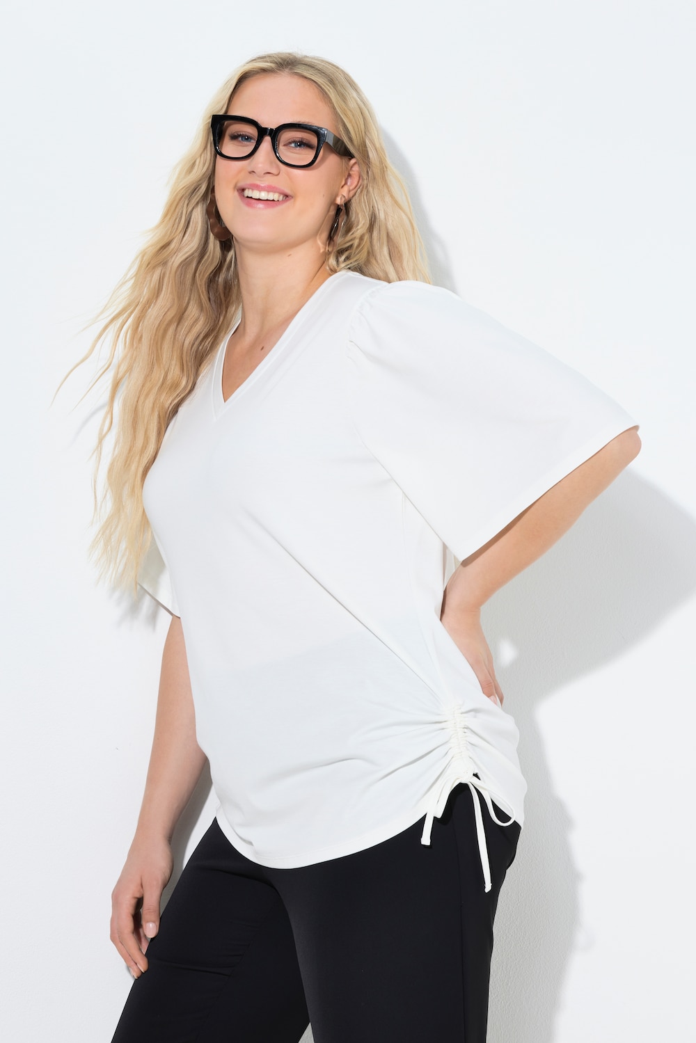 T-Shirt, Raffbänder, V-Ausschnitt, Flügel-Halbarm