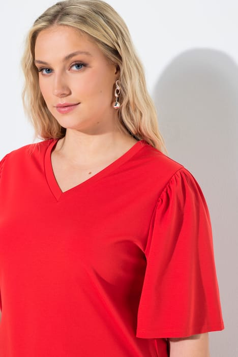 T-Shirt, Raffbänder, V-Ausschnitt, Flügel-Halbarm