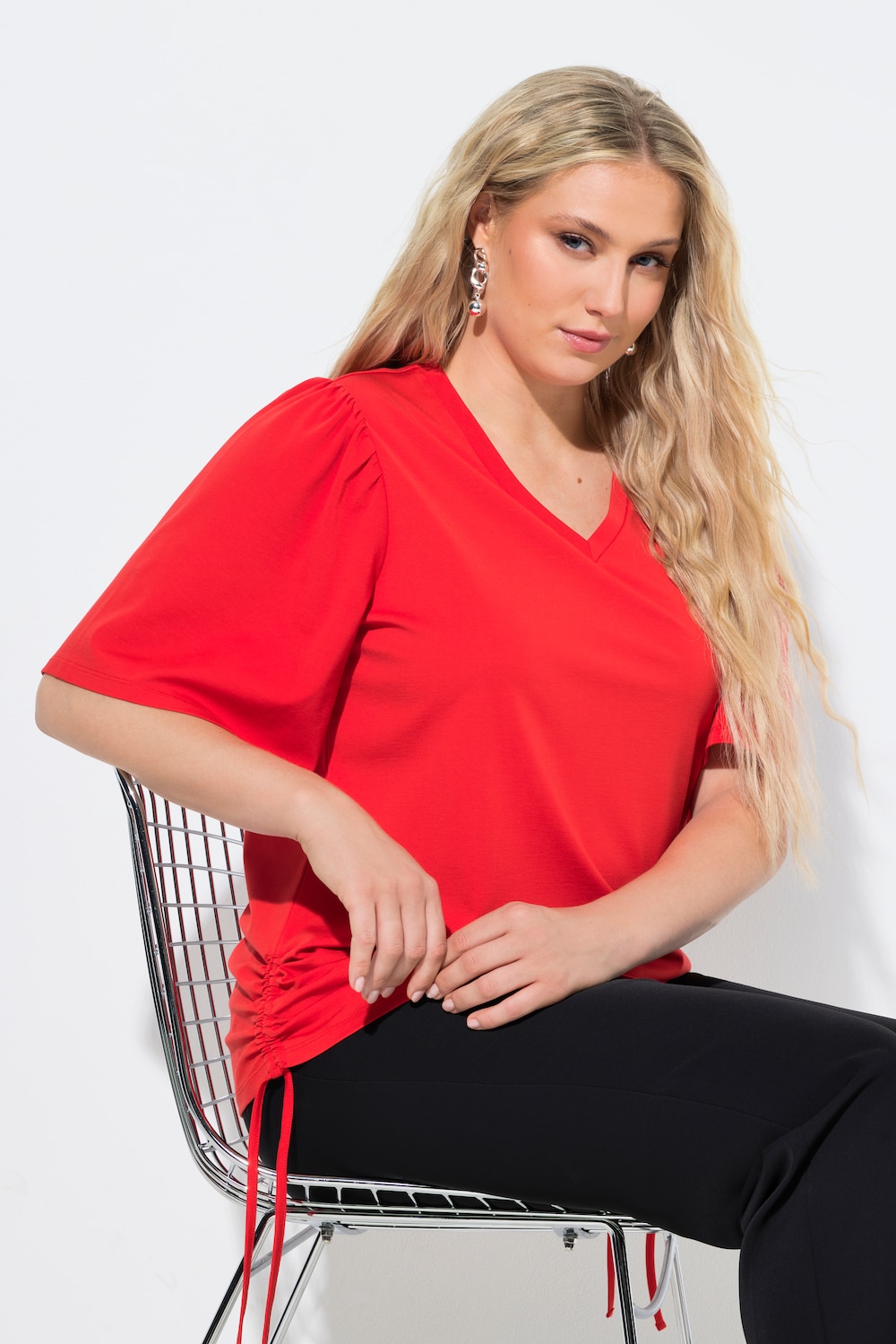 T-Shirt, Raffbänder, V-Ausschnitt, Flügel-Halbarm