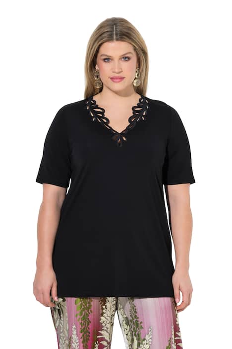 Tričko, výšivka, áčkový střih, V výstřih, polo rukávy