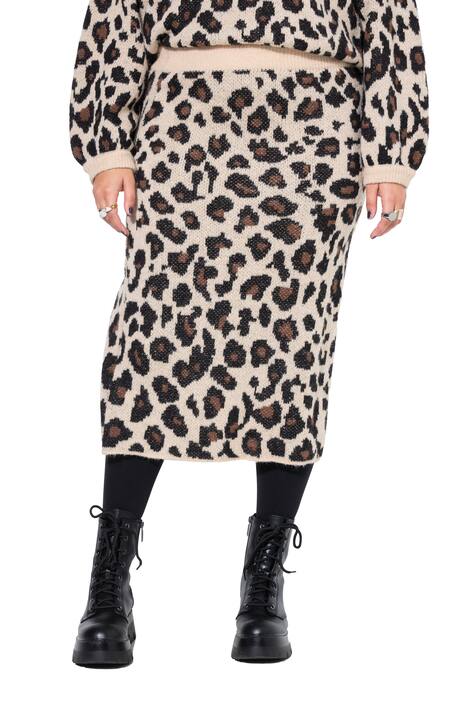 Maxi úpletové šaty, Slim střih, maxi délka, leopardí vzor