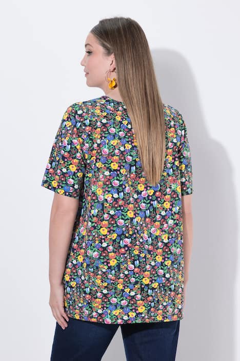 T-shirt, kwiaty, trapezowy krój, dekolt w serek, rękaw 1/2