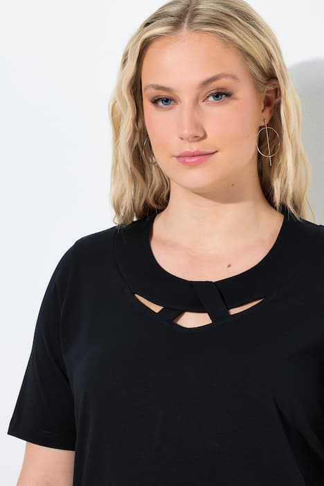 T-shirt con girocollo con drappeggio, aperture e mezze maniche