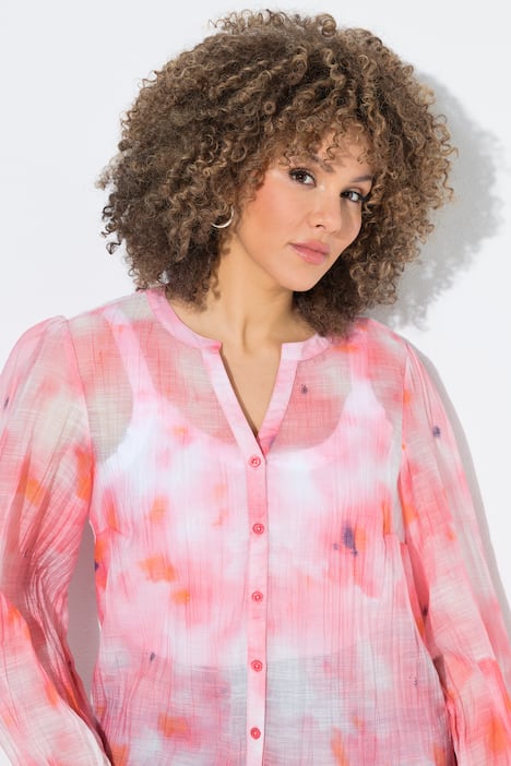 Blouse en mousseline motif batik, col tunisien et manches longues ballon