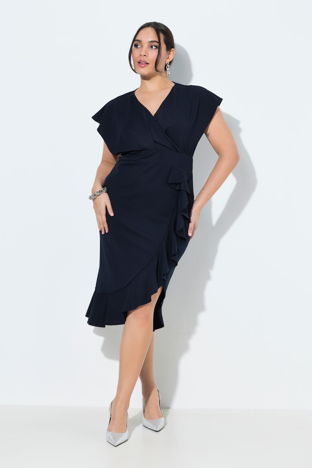 Bodycon-Jerseykleid, Rüsche, V-Ausschnitt, Cup-Ärmel
