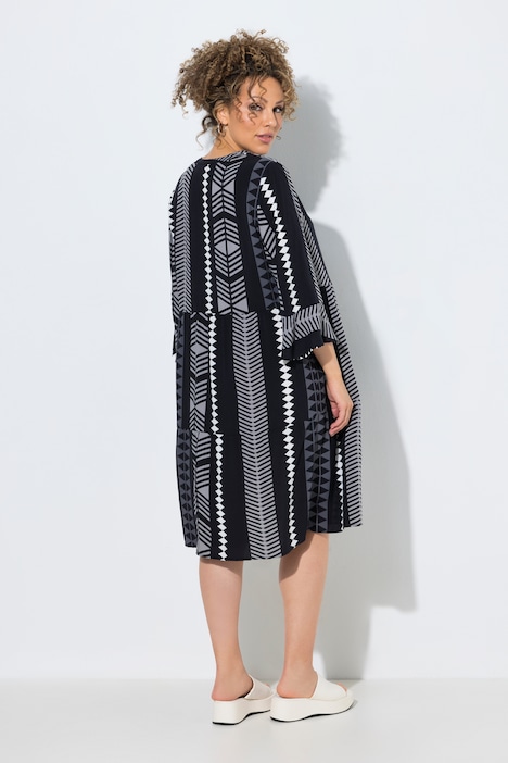 Robe imprimé graphique, col tunisien et manches 3/4