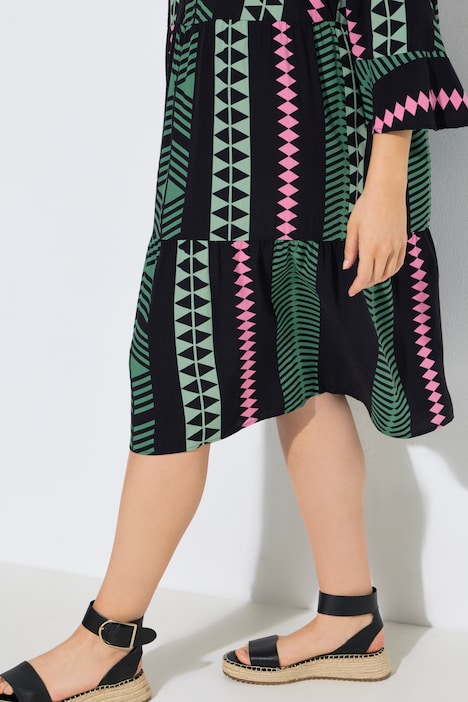 Robe imprimé graphique, col tunisien et manches 3/4