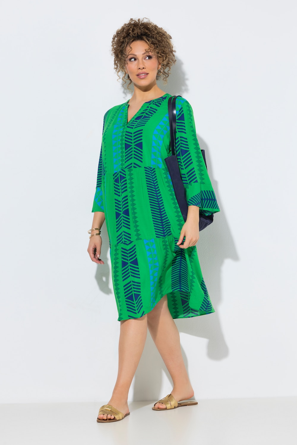 Kleid, grafischer Druck, Tunika-Ausschnitt, 3/4-Arm