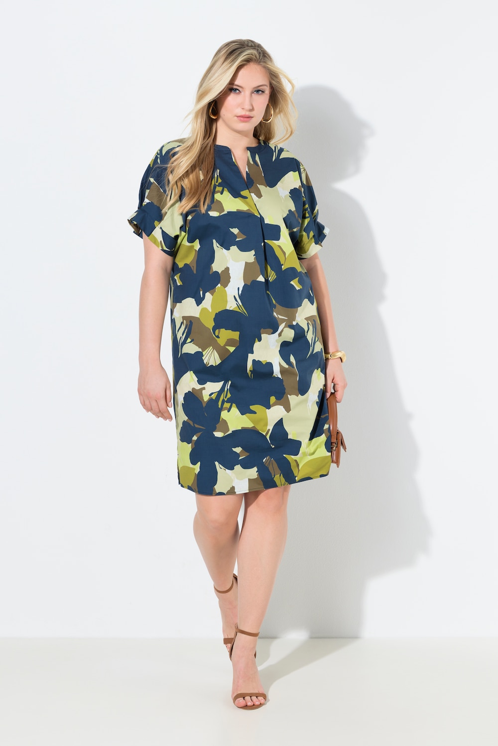 Jurk, abstracte print, tuniekhals, korte mouwen