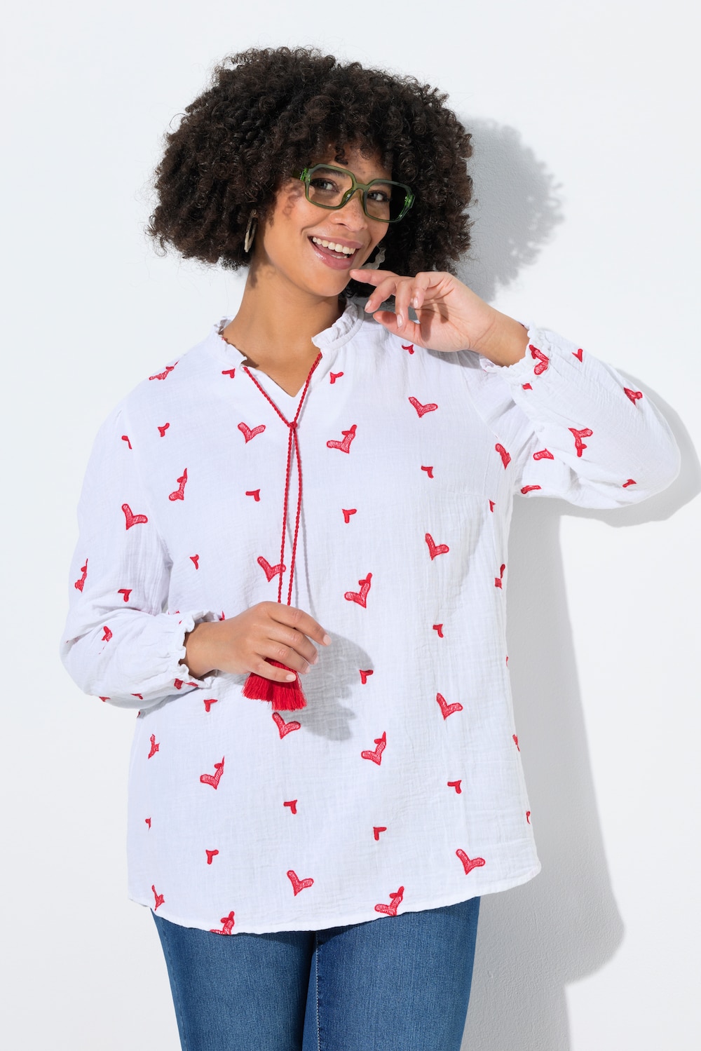 Bluse, A-form, muslin med hjertebroderi, lange ærmer