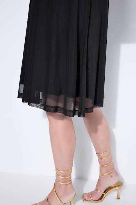 Sukienka z siateczki, trapezowy krój, rękaw rozszerzany 3/4