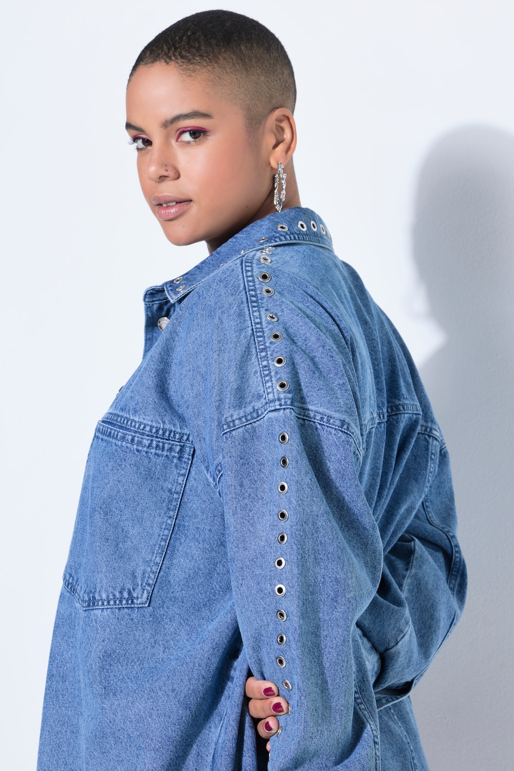 Jeanshemd, Oversize Shape, Zier-Ösen