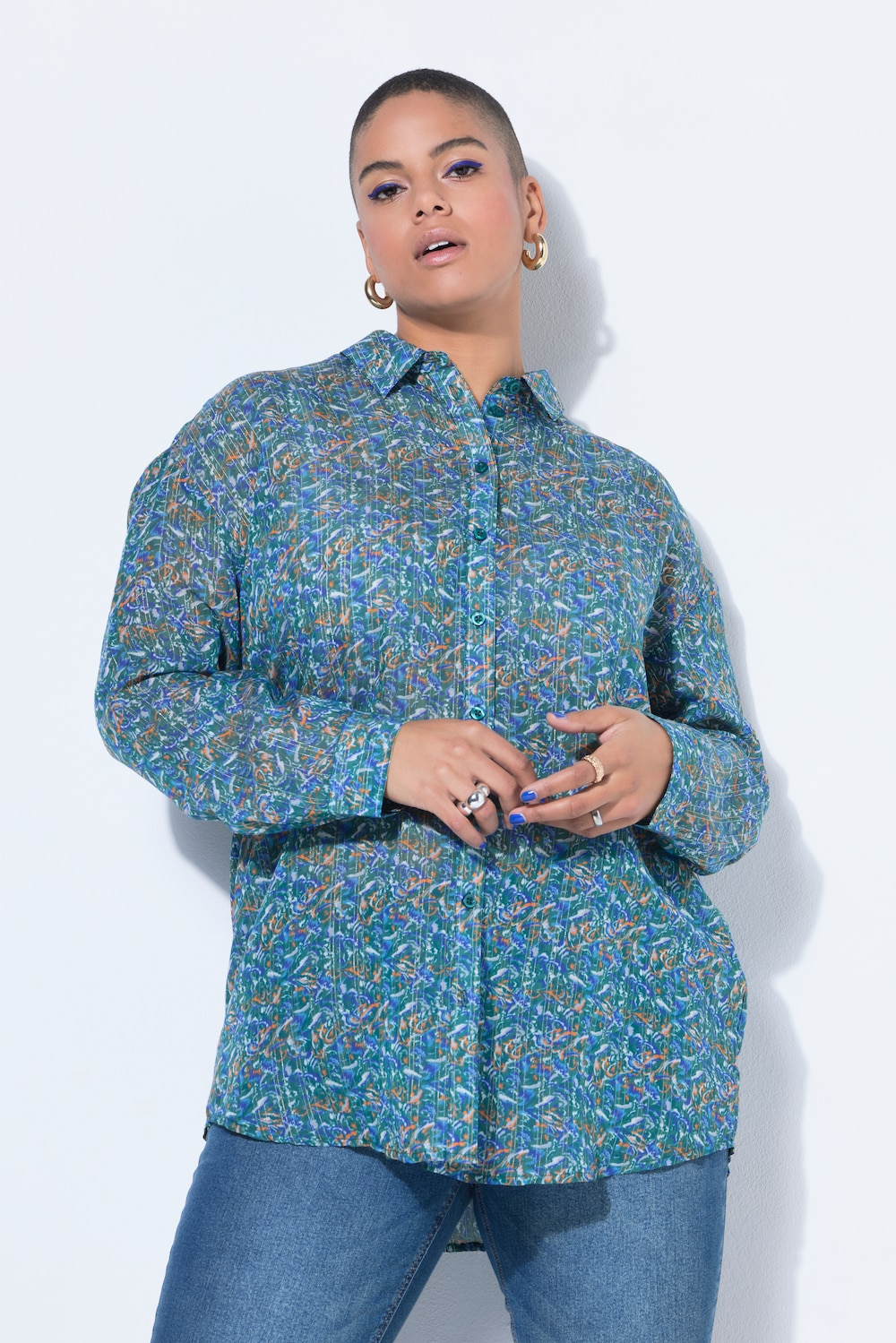 Bluse, oversized form, mønster med glittertråde