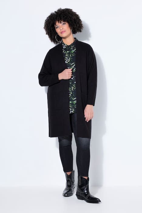 Vest, lang en recht, open model, geribbeld breisel