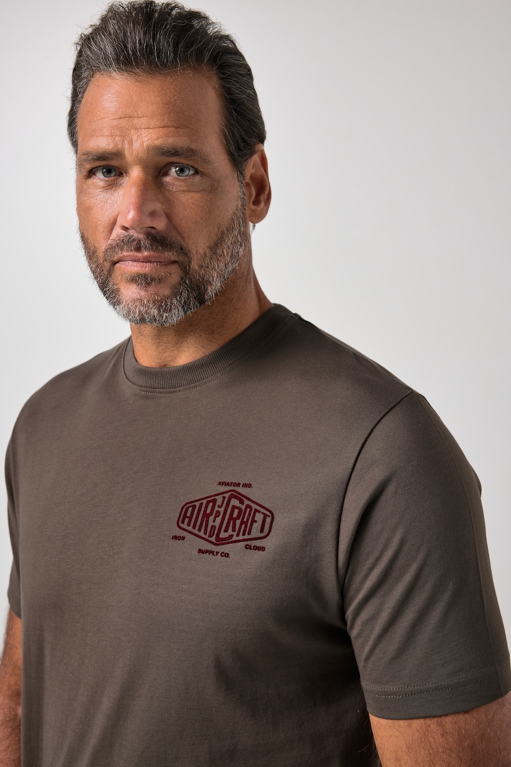 Stora storlekar T-shirt med kort ärm och print på bröstet, Her, brun, storlek: 6XL, Bomull, JP1880