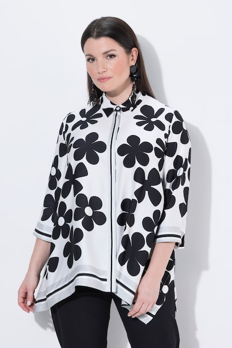 Satinblus med blommor, oversized, skjortkrage och trekvartsärm