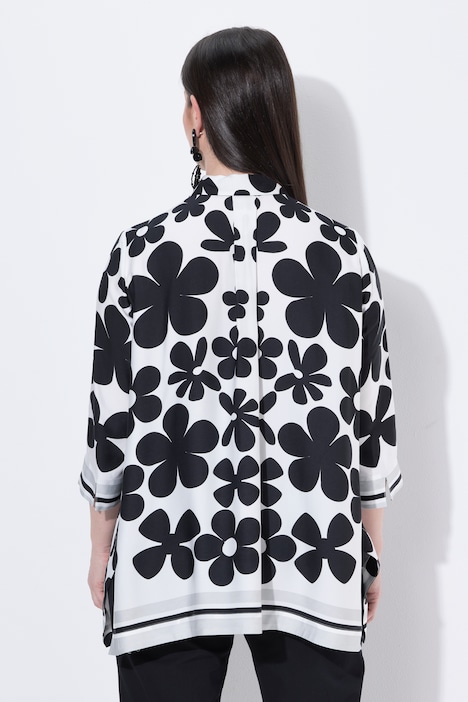 Satinblus med blommor, oversized, skjortkrage och trekvartsärm