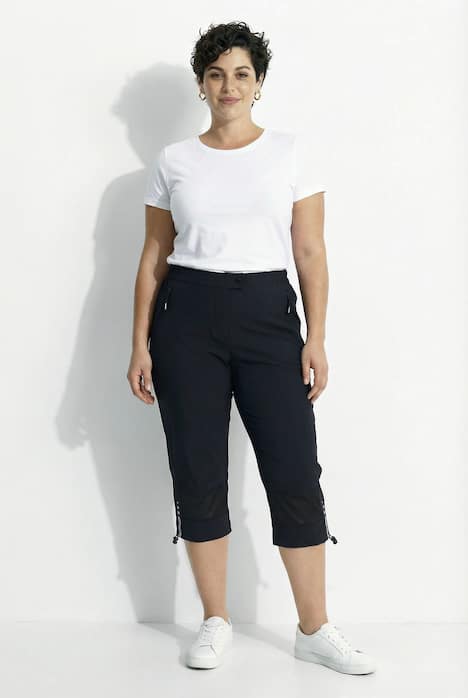 Pantaloni Capri stretch, gamba dal taglio dritto, idrorepellenti