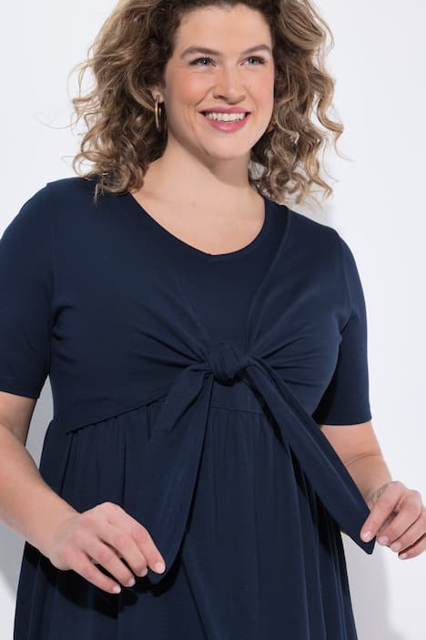 Maxi abito in cotone biologico con effetto incrociato, scollo a V e mezze maniche a palloncino