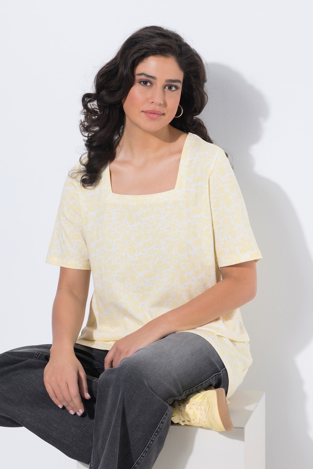 Longshirt, A-lijn, carrÃ©hals, korte mouwen