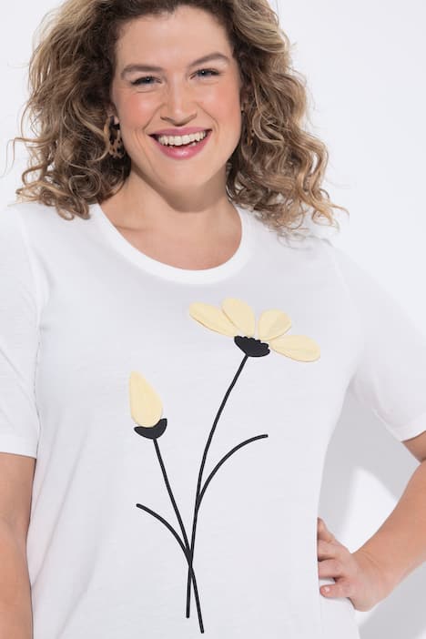 T-shirt in cotone biologico con fiori, scollo a girocollo e mezze maniche