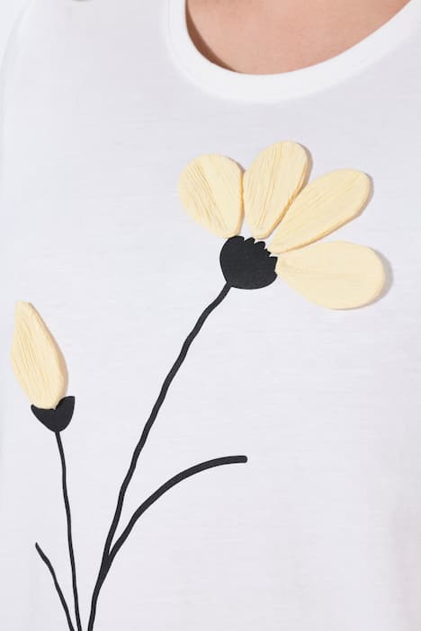 T-shirt in cotone biologico con fiori, scollo a girocollo e mezze maniche