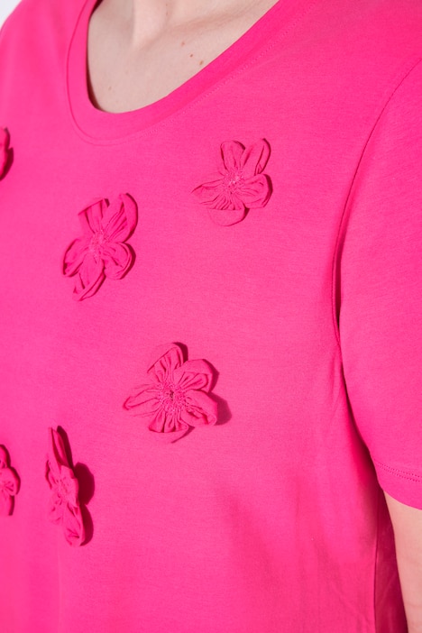 T-shirt dal taglio svasato con fiori 3D e mezze maniche