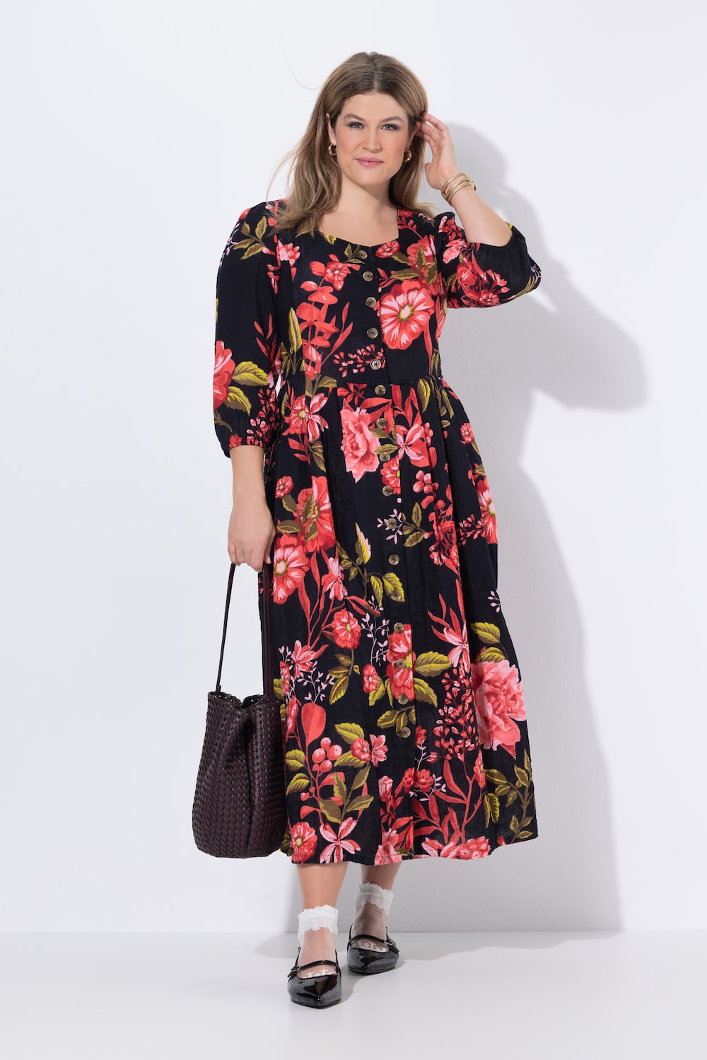 Mousseline jurk, bloemenprint, ronde hals, 3/4-mouwen