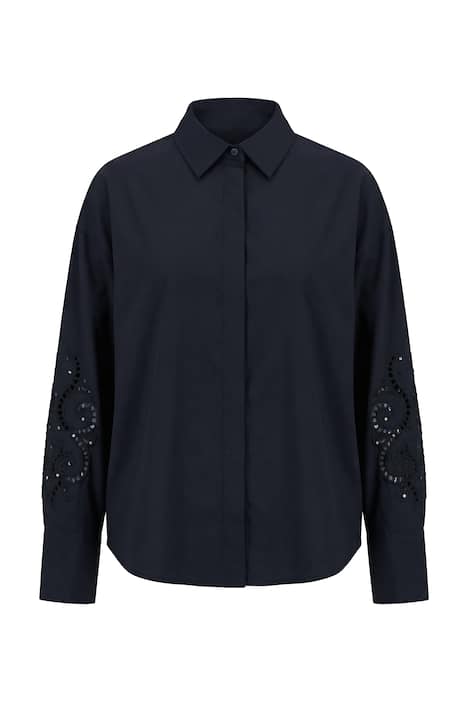 Košile, volný střih, výšivka, výšivka s průstřihy a dekorativními nýty na rukávech