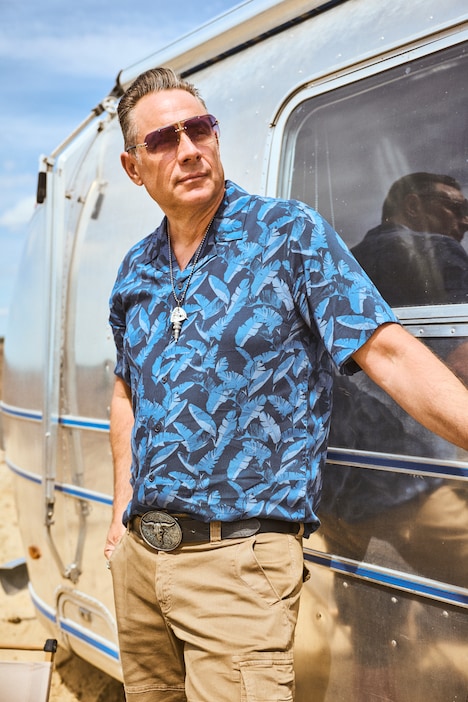 Chemise en viscose, imprimé all-over, manches courtes et col cubain, coupe Cuba Fit - jusqu'au 8 XL