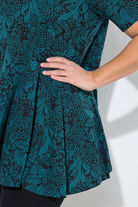 Camiseta larga, pliegues godet, escote de túnica, media manga