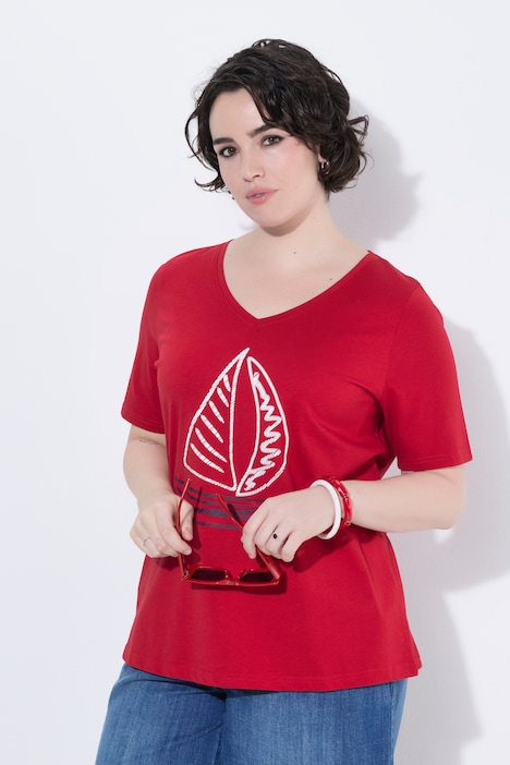 T-shirt, stampa con barchetta, classic-fit, scollo a V, maniche corte