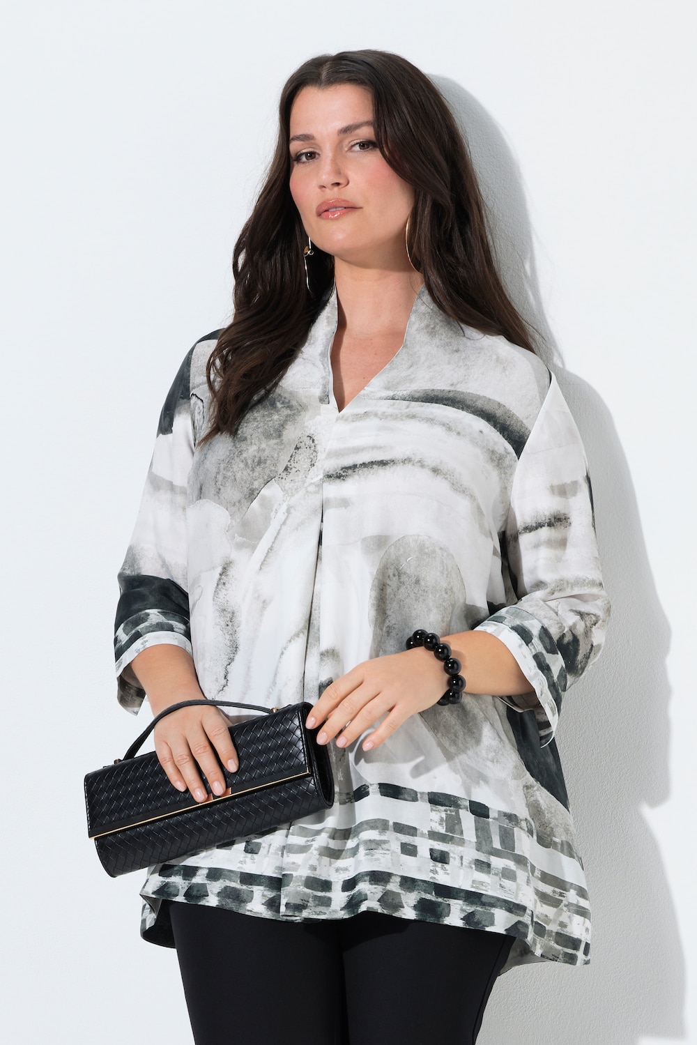 Satinbluse, Bordüren, A-Linie, Kelchkragen, 3/4-Arm