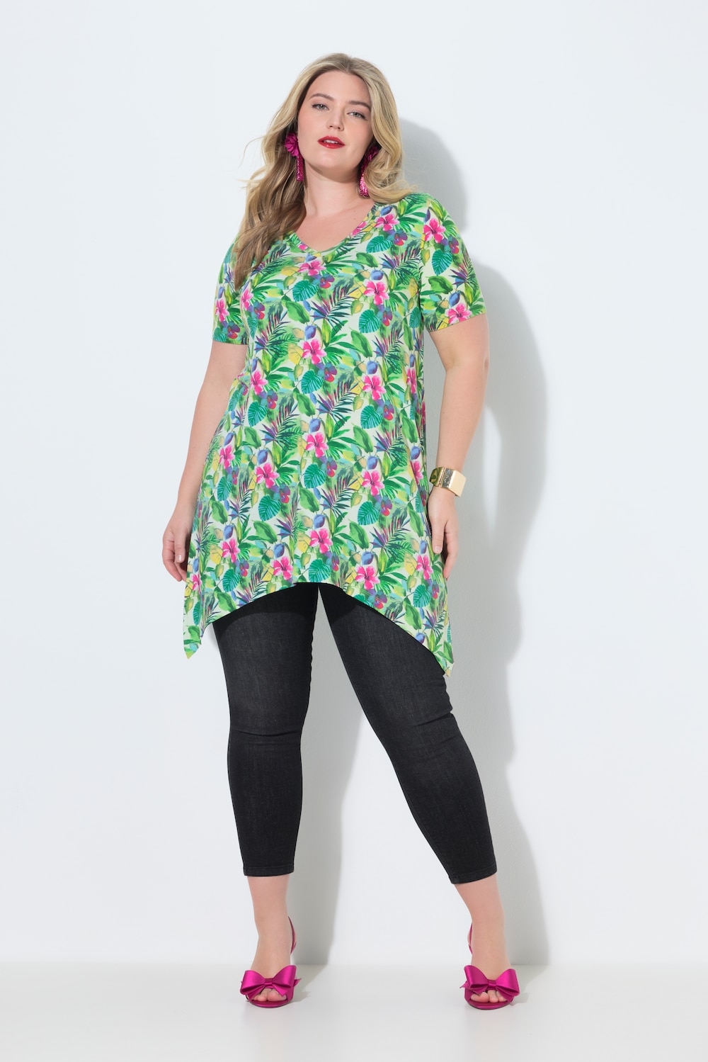 T-Shirt, exotisches Blumenmuster, Zipfelsaum