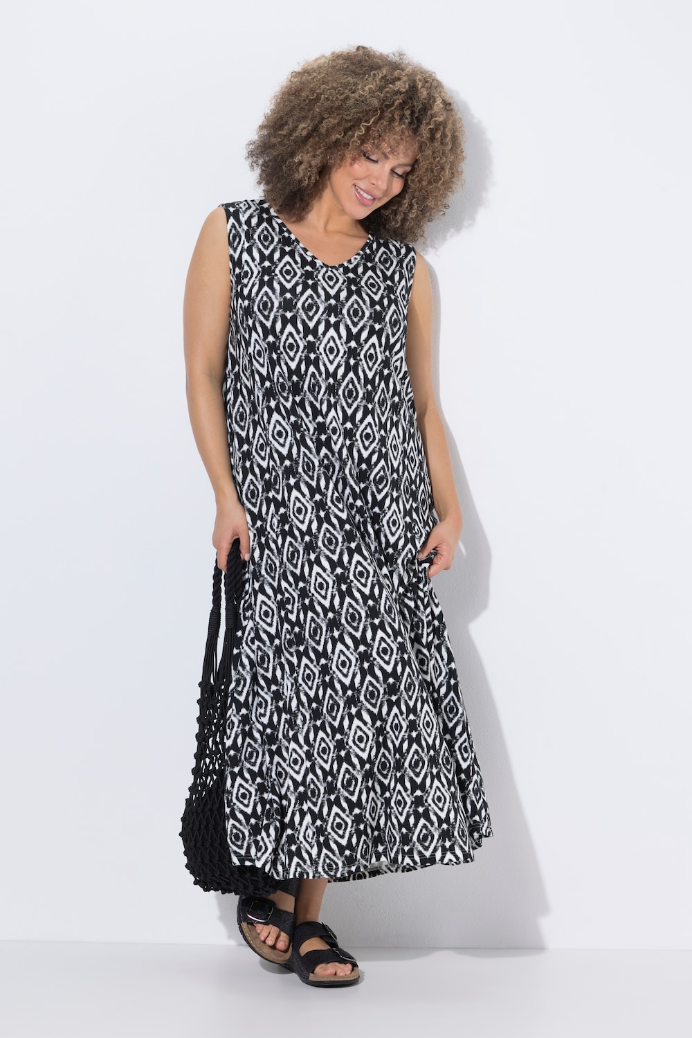 Maxikleid, grafischer Druck, V-Ausschnitt, ärmellos