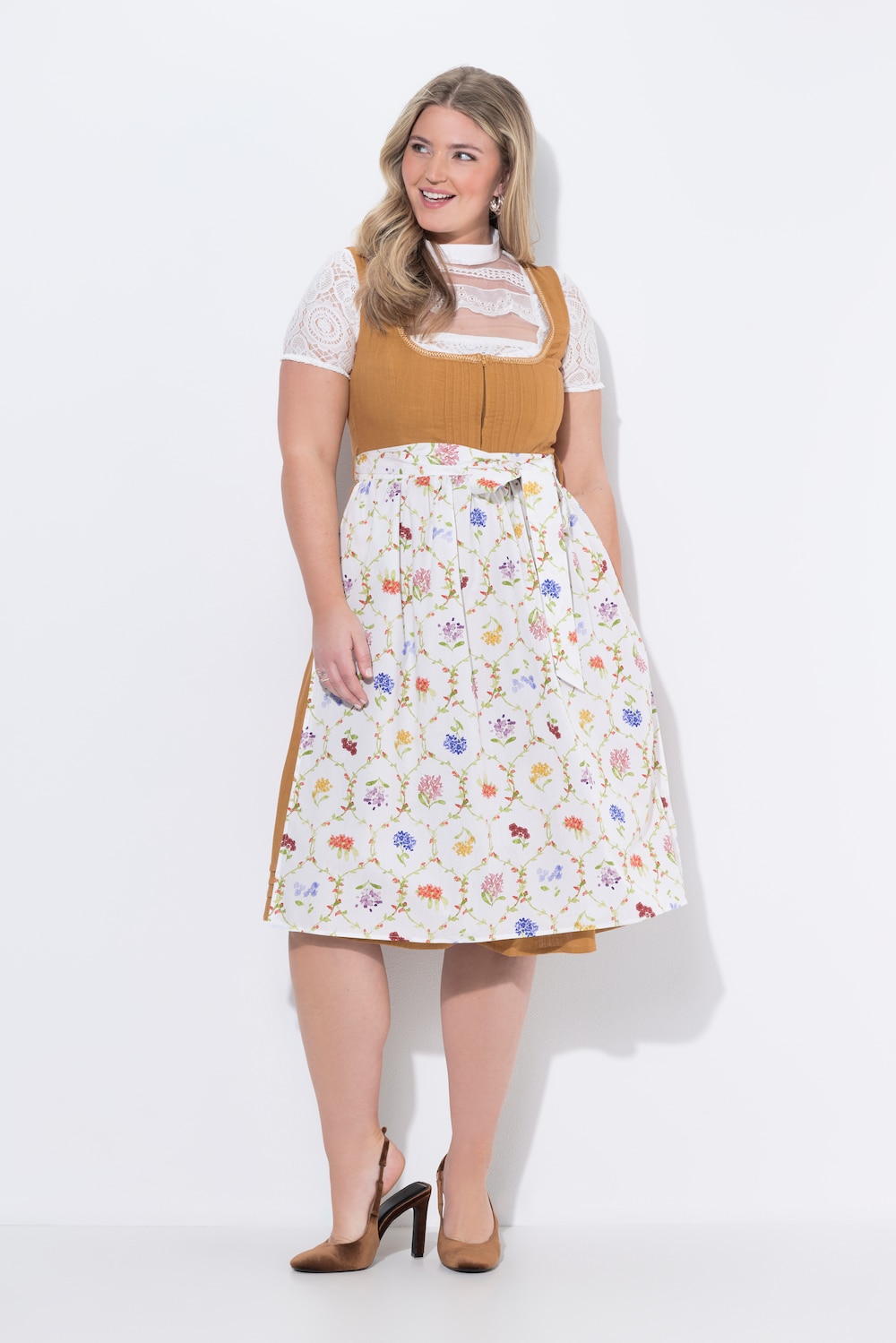 Dirndl van linnenmix, biezen, bloemen, carree hals