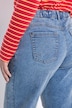 Barrel-Denim, vorverlegte Seitennaht