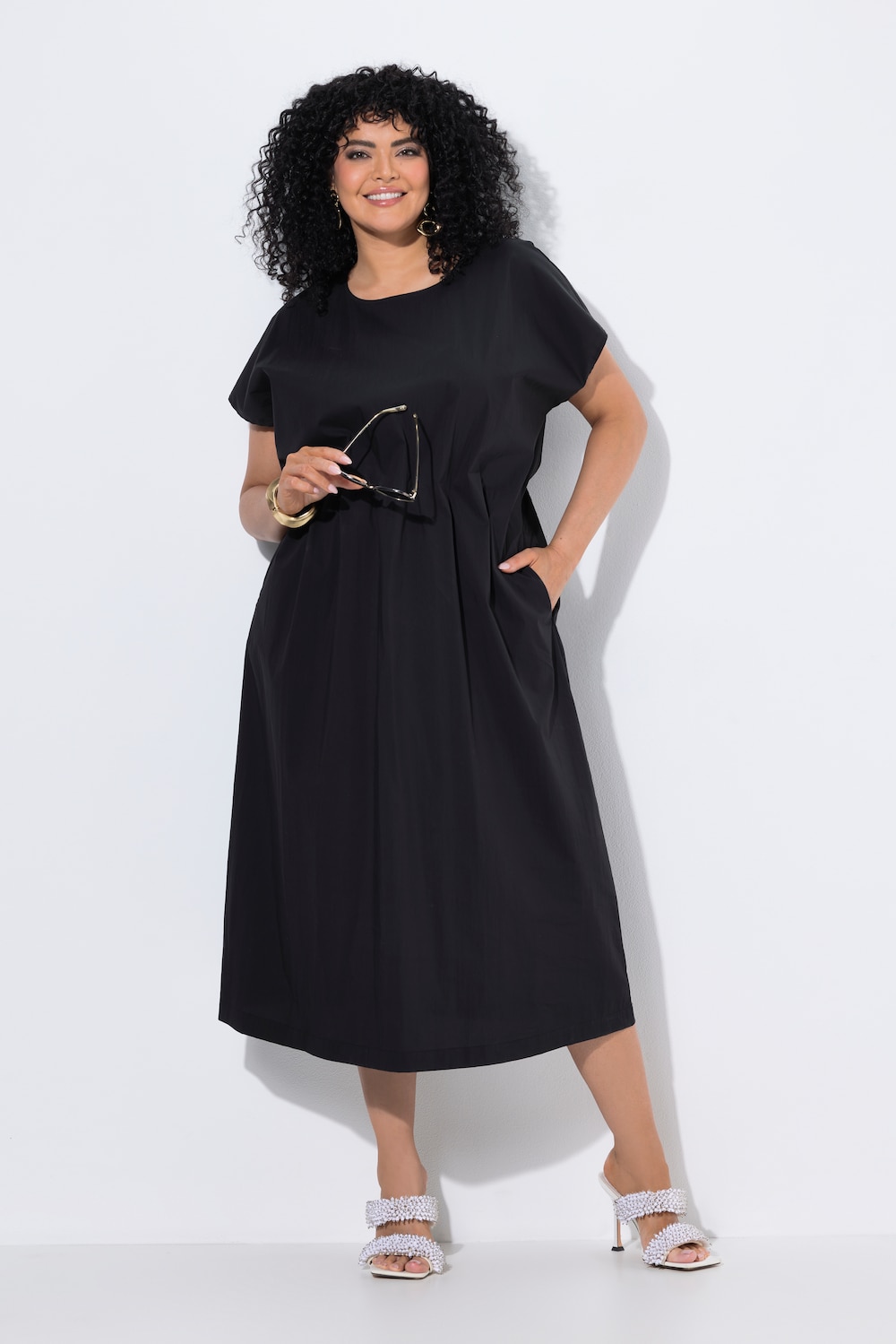 Maxikleid, Zierfalten, tailliert, Rundhals, Halbarm