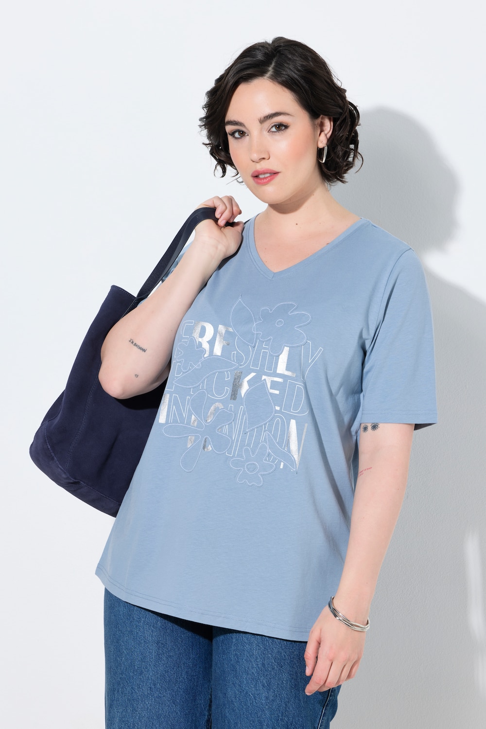 T-Shirt, Blüten-Applikation, V-Ausschnitt, Halbarm