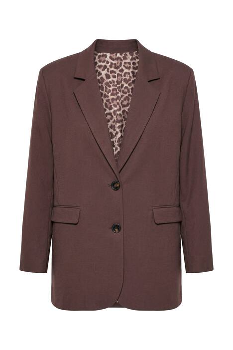 Oversize blazer s klopami a leopardí podšívkou.