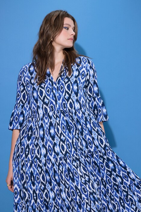 Vestido largo, corte A, rombos, volantes