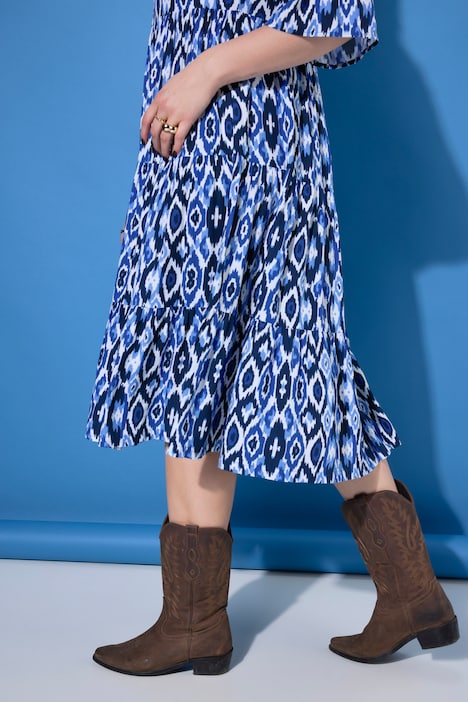 Vestido largo, corte A, rombos, volantes