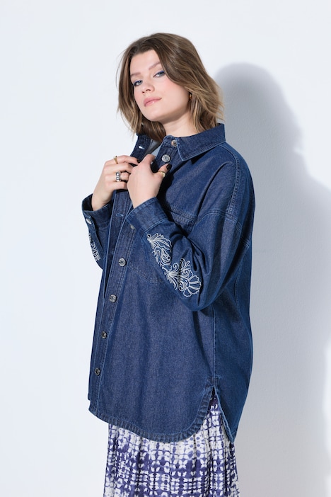 Camicia in denim, taglio oversize, ricamo sulle maniche
