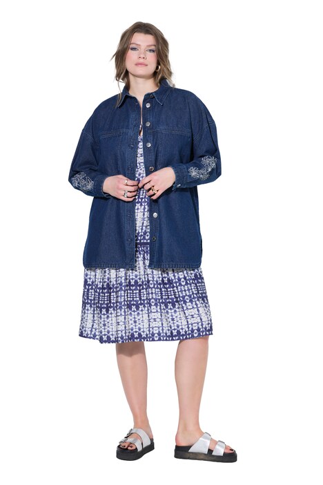 džínová košile, volný střih, výšivka na rukávu