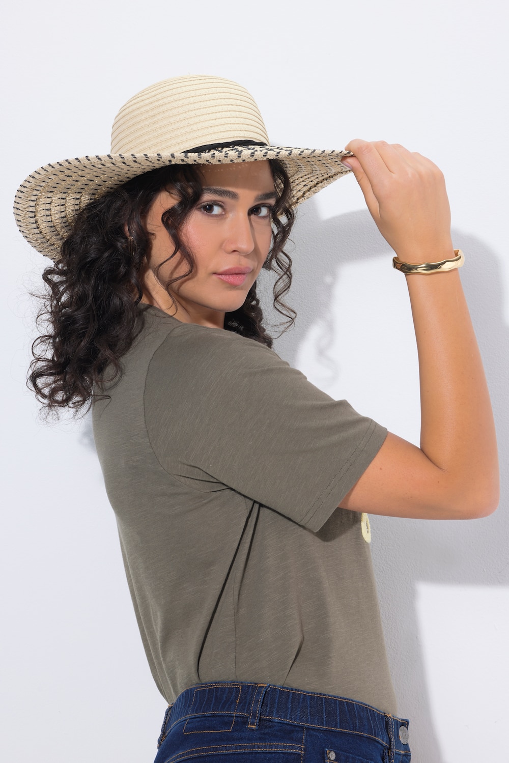 Strohhut, gemusterte Krempe, Zierband