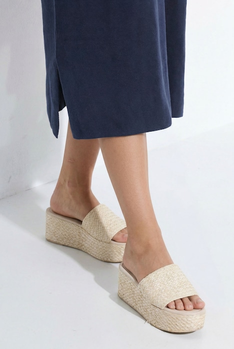 Strickkleid, Rollkanten, V-Ausschnitt, ärmellos