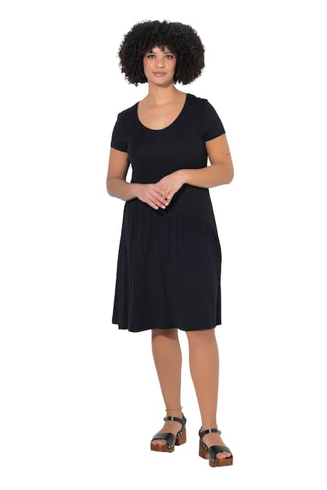 Žerzejové šaty, šikmý šev v pase, krátké rukávy