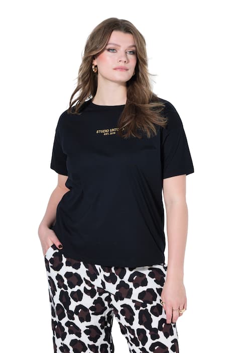 Tričko, oversize střih, Odvážný detail