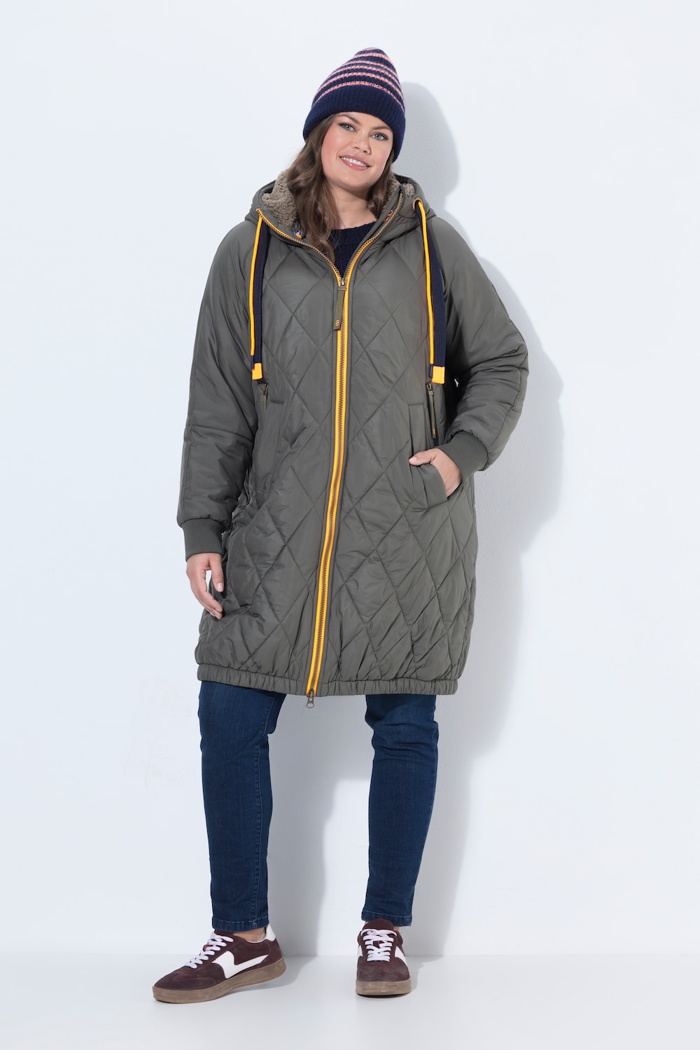 Long-Steppjacke, Kapuze mit Teddy