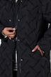 Manteau matelassé, motif brodé, coupe évasée et col montant